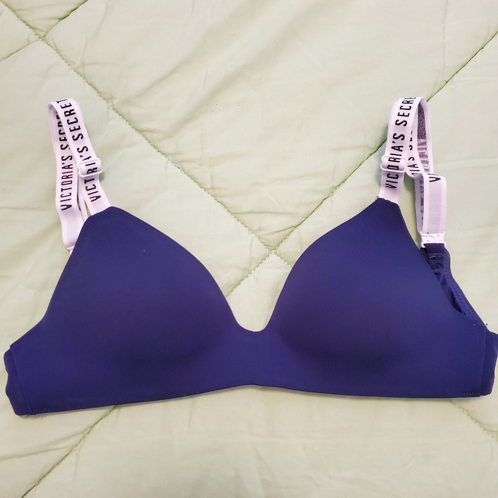 Victoria's Secret Blue-Colored Bra 32A